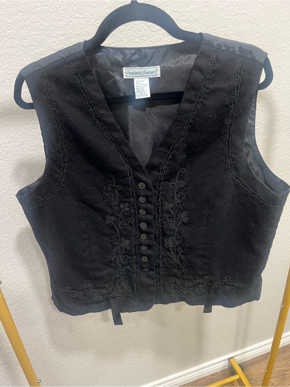 Vintage Stephanie Andrews Black Wool Embroidered Vest XL Boho Western Y2K